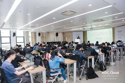 HDC.Cloud 2021南京大學(xué)分會(huì)場(chǎng)圓滿(mǎn)落幕,讓普惠AI照進(jìn)校園